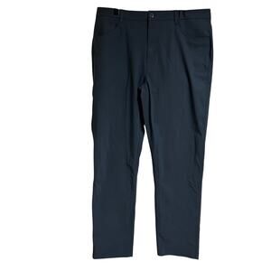 NEW Vuori Meta Pants Men Blue Gray Size 36 x 32 Athletic Classic Fit Excellent